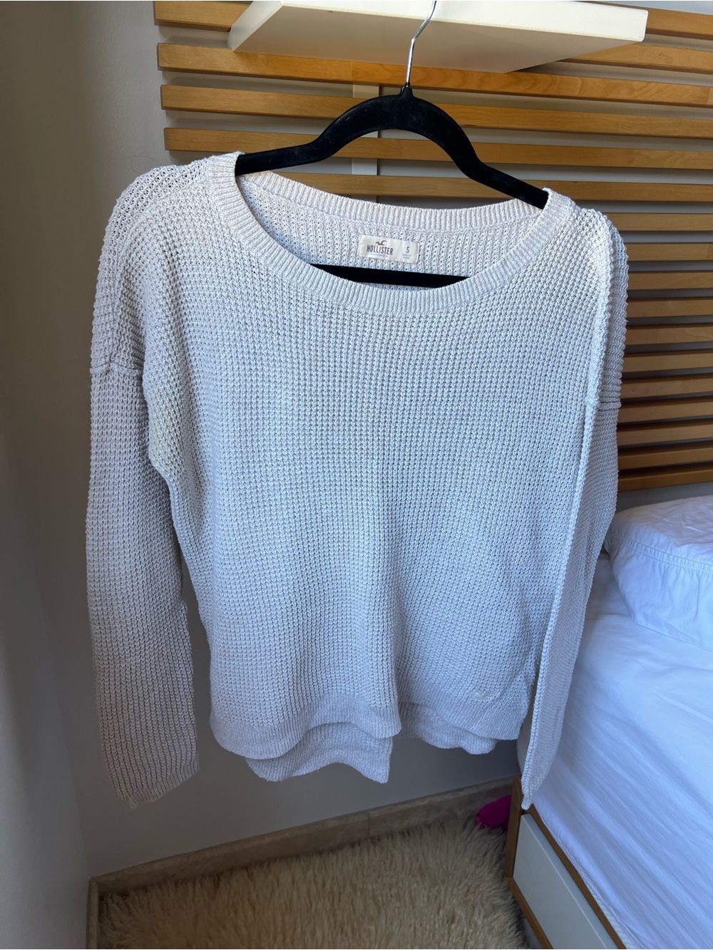 Bundle of Abercrombie & Fitch and Hollister sweaters (XS-S) Cream + Lilian